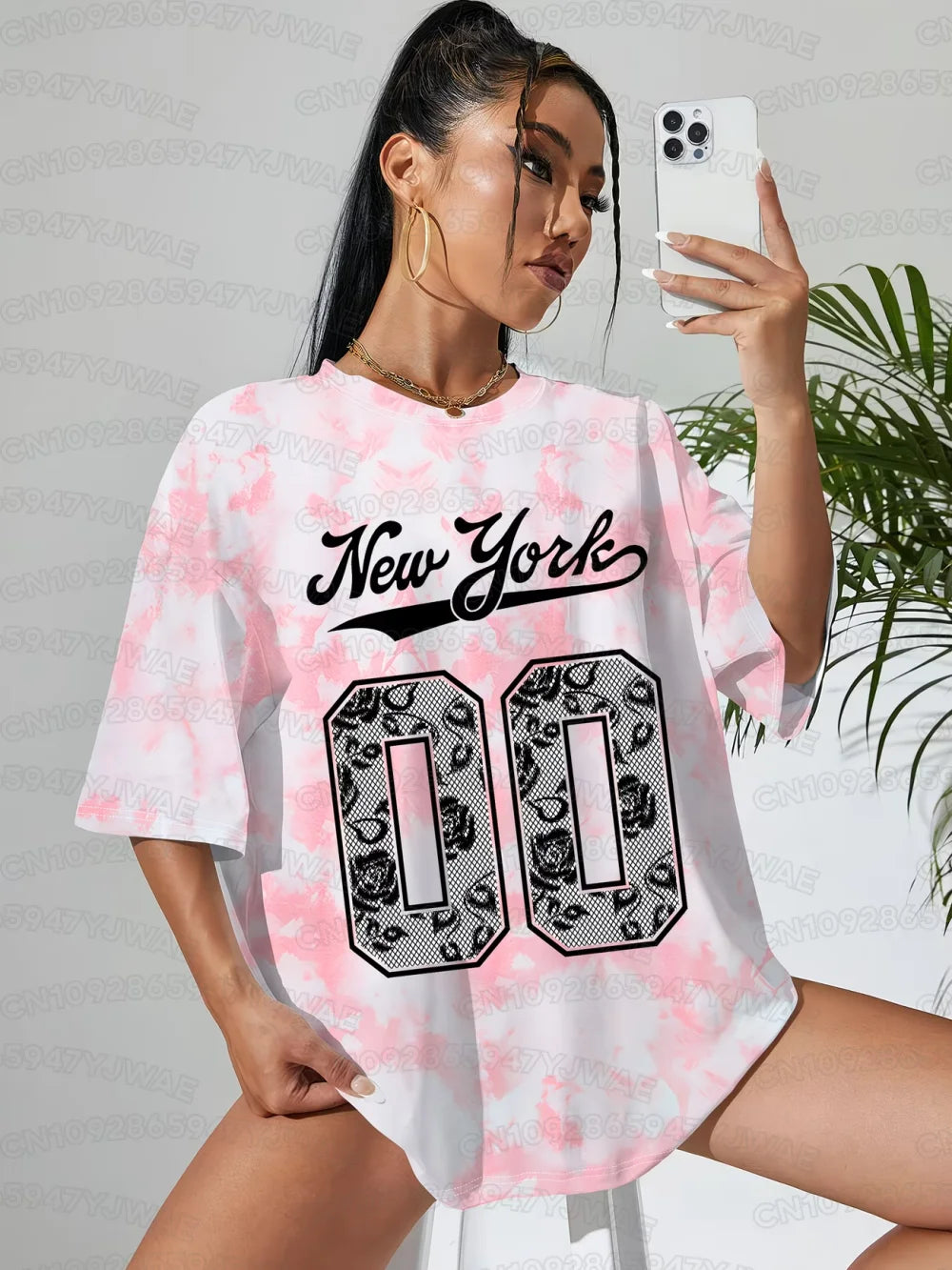 V-neck short-sleeve tie-dye T-shirt in light pink with 'New York 10' graphic